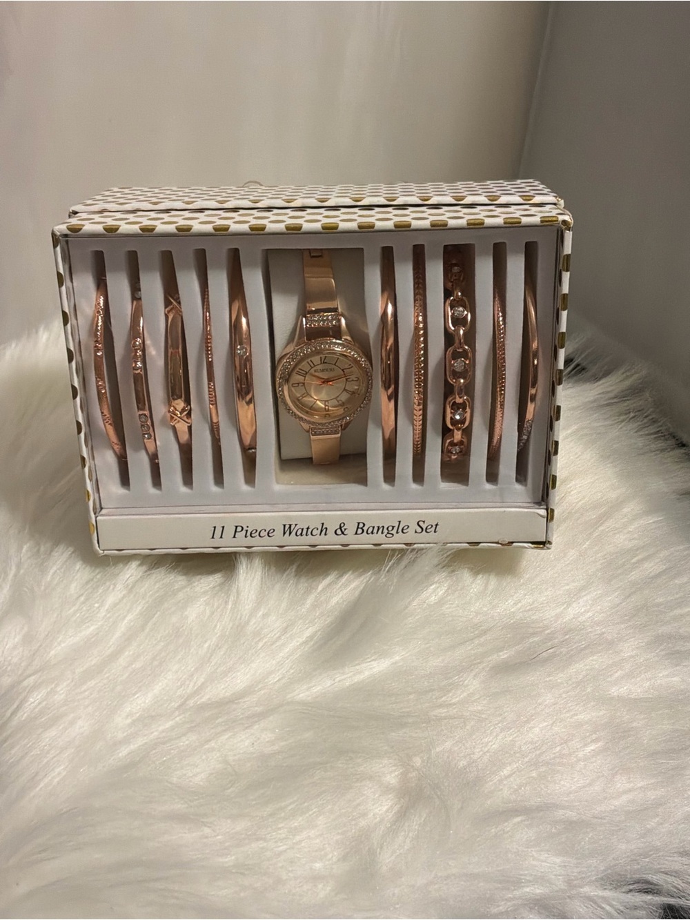 Women's Bracelet Watch Set - Picture 2 of 4